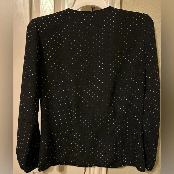 Liz Claiborne polka dot long sleeve top - excellent condition size 8P - Picture 3 of 5